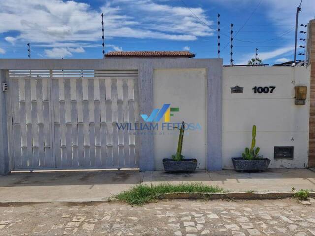 #89 - Casa para Venda em Limoeiro do Norte - CE