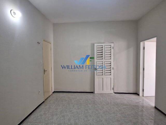 #99 - Casa para Venda em Limoeiro do Norte - CE