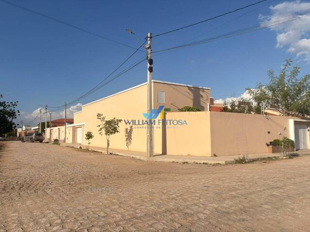 #134 - Casa para Locação em Limoeiro do Norte - CE